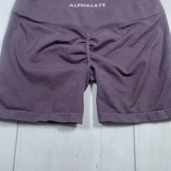 Alphalete AMPLIFY SHORT 4.5" Seamless Shorts Women's Size Medium Purple - Picture 6 of 11